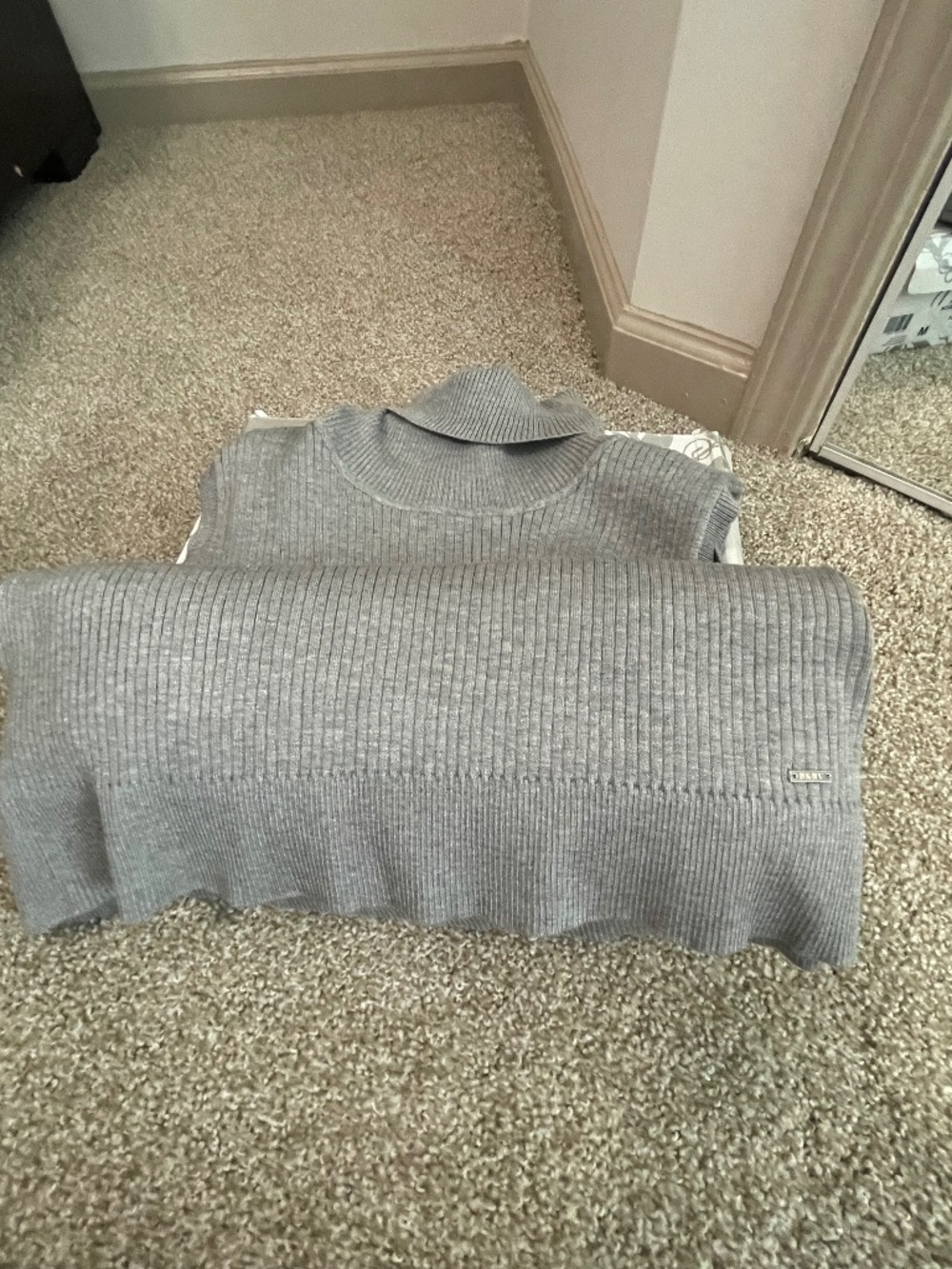 DKNY Sweater Vest